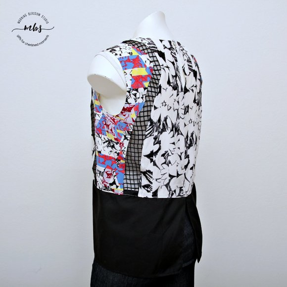 Elizabeth and James Silk Abstract Printed Sheer Side Round Neck Sleeveless Top - Picture 5 of 14